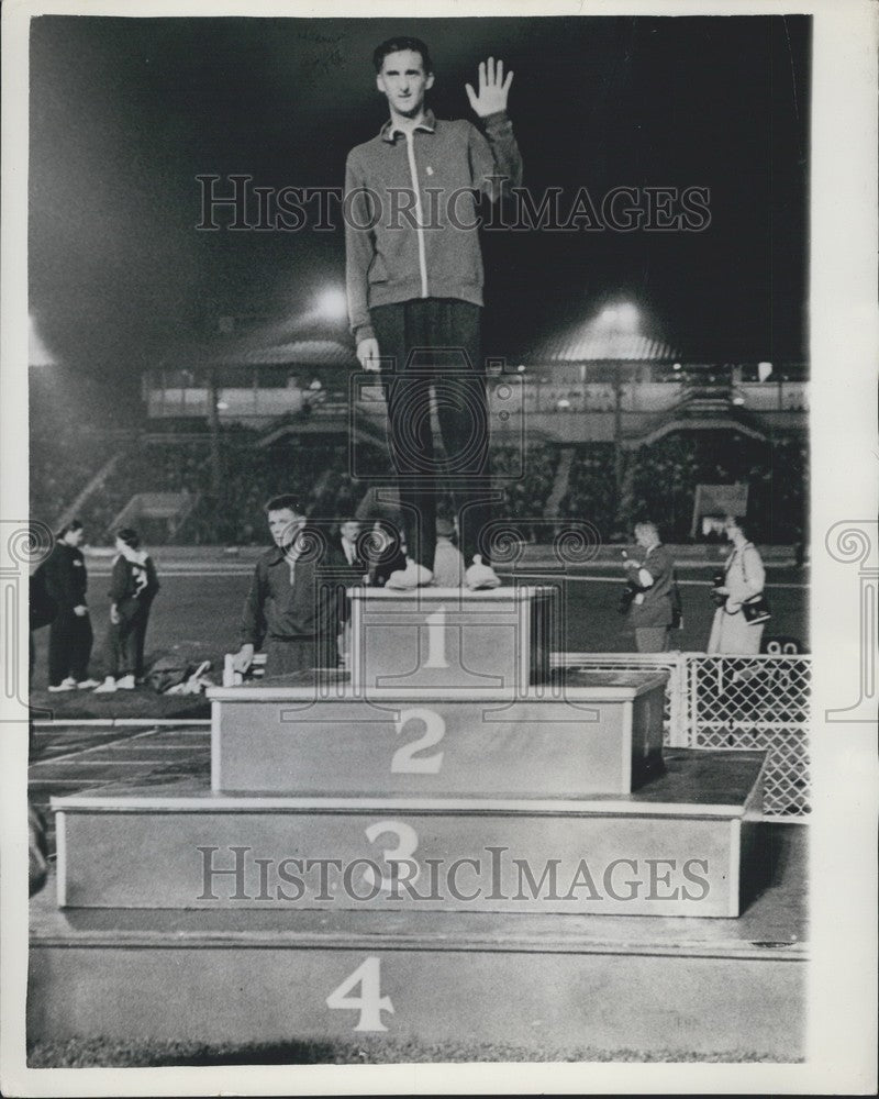 1961 Press Photo Runner Gordon Pirie Finishes His Career as Amateur Runner-Historic Images