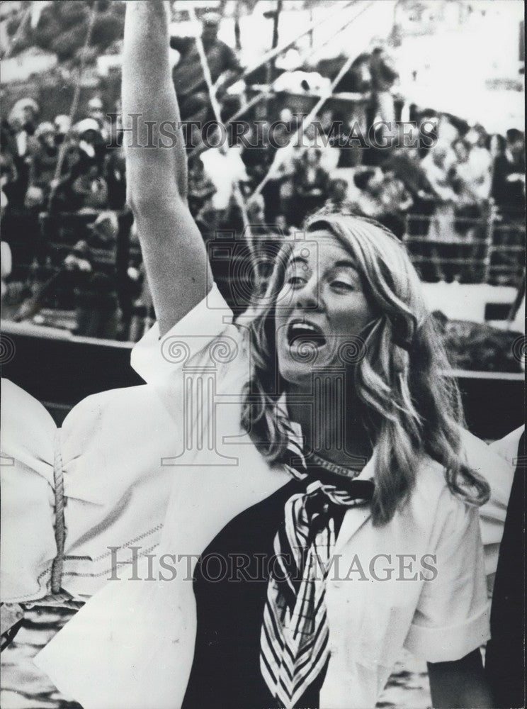 1978 Lone Sailor Naomi James - Historic Images