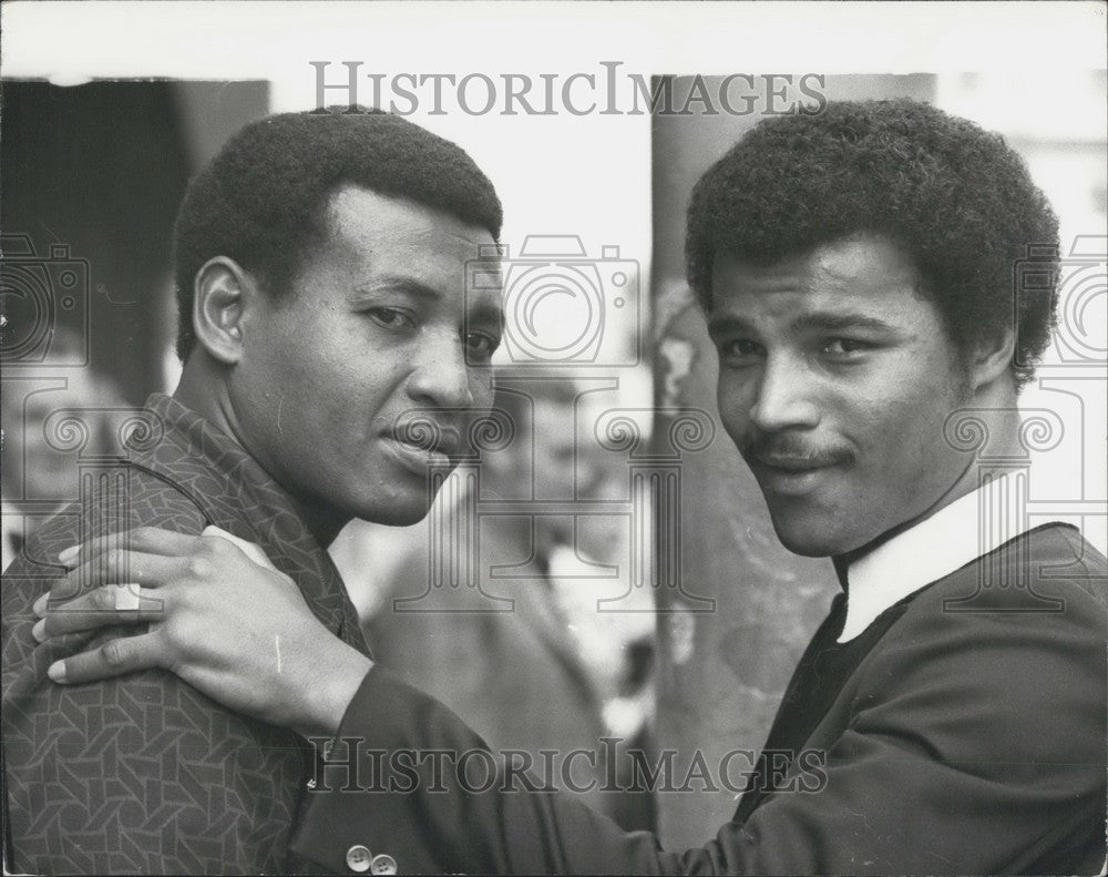 1973 John Conteh and Vincente Rondon - Historic Images