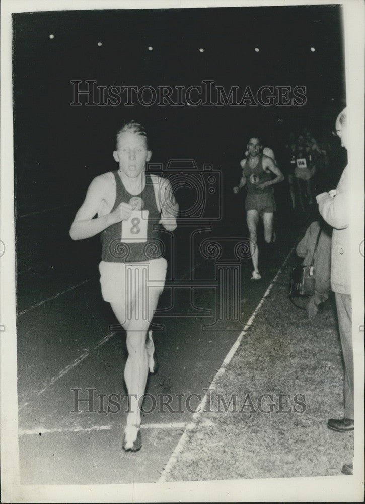 1955 Russian Runner Vlademir Kuts - Historic Images