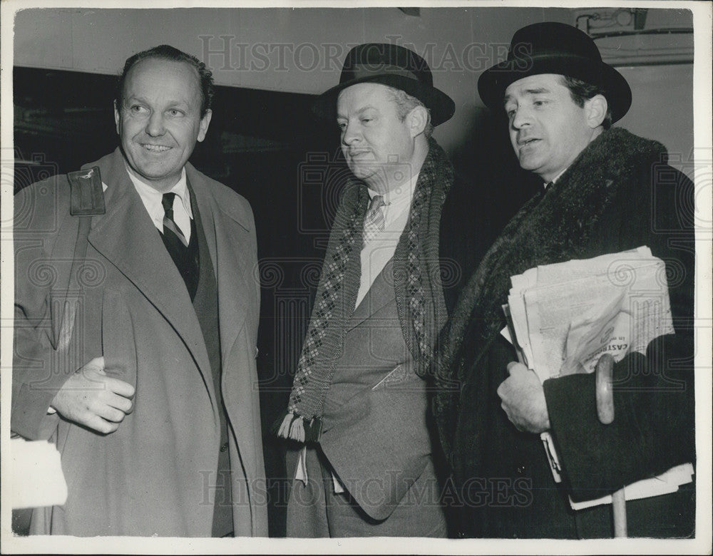 1955 American Journalists Who Interviewed Leaders Of The Soviet Regi - Historic Images