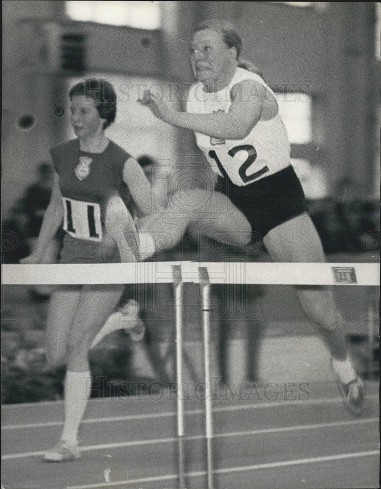 1970 Press Photo World and European Indoor record for Mary Peters - Historic Images