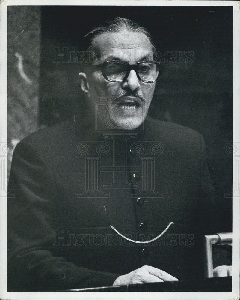 1980 General Zia Al Haq Of Pakistan Addressing the UN - Historic Images