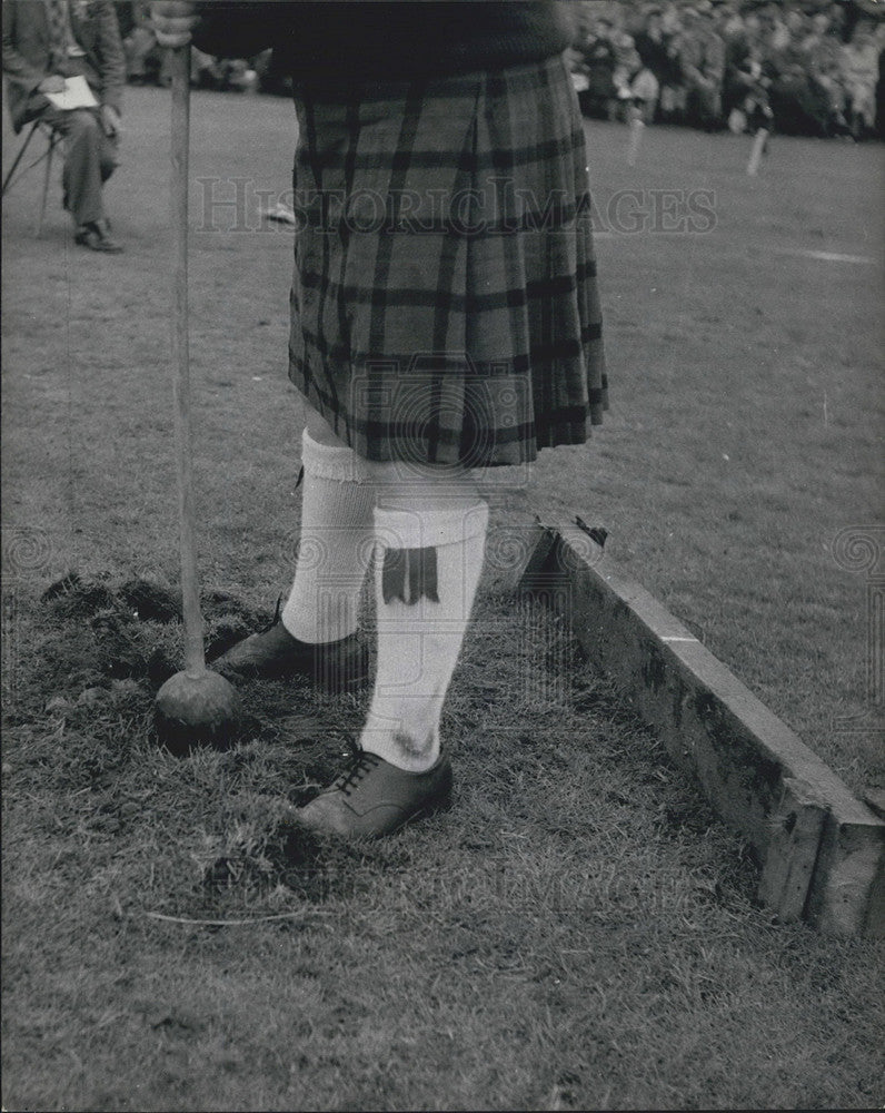 Crieff Highland Gathering Scotsman Preparing Hammer Throwing Event-Historic Images