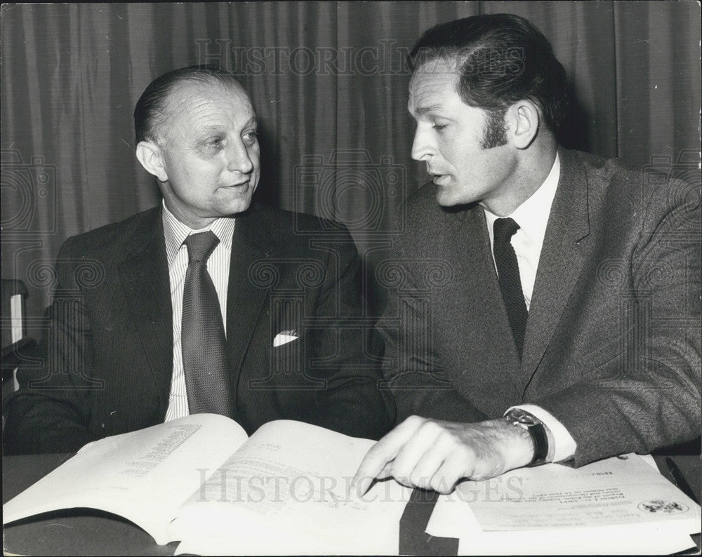 1973 Captain Jack Linstead,  (left) and Captain Peter Harper-Historic Images