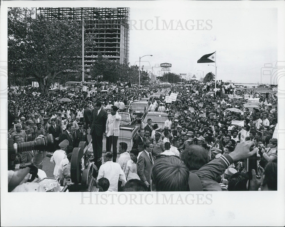 1969 President Nixon Visiting Philippines President Marcos Crowds-Historic Images