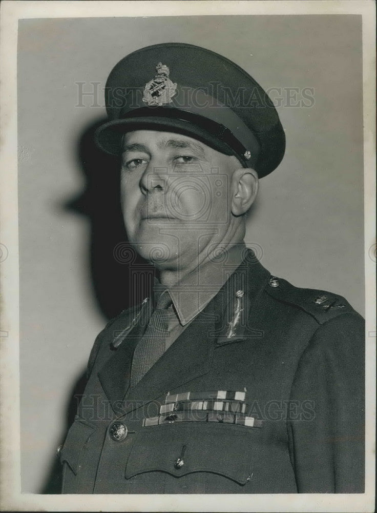 1953, Lt. Gen. Sir Robert Manserch K.B.E, C.B., M.C., - KSB00335 - Historic Images