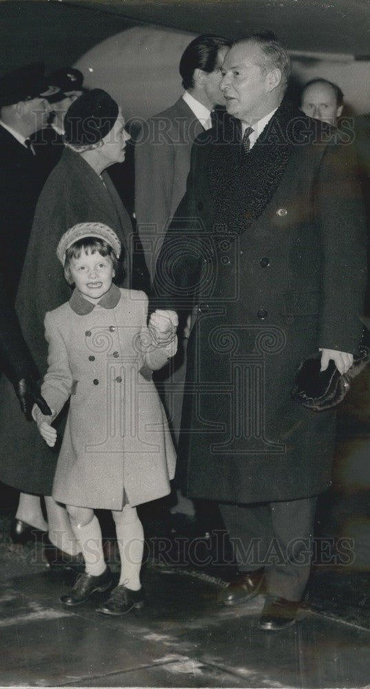 1959 Press Photo Foreign Secretary, Mr. Selwyn Lloyd and daughter - KSB00399-Historic Images