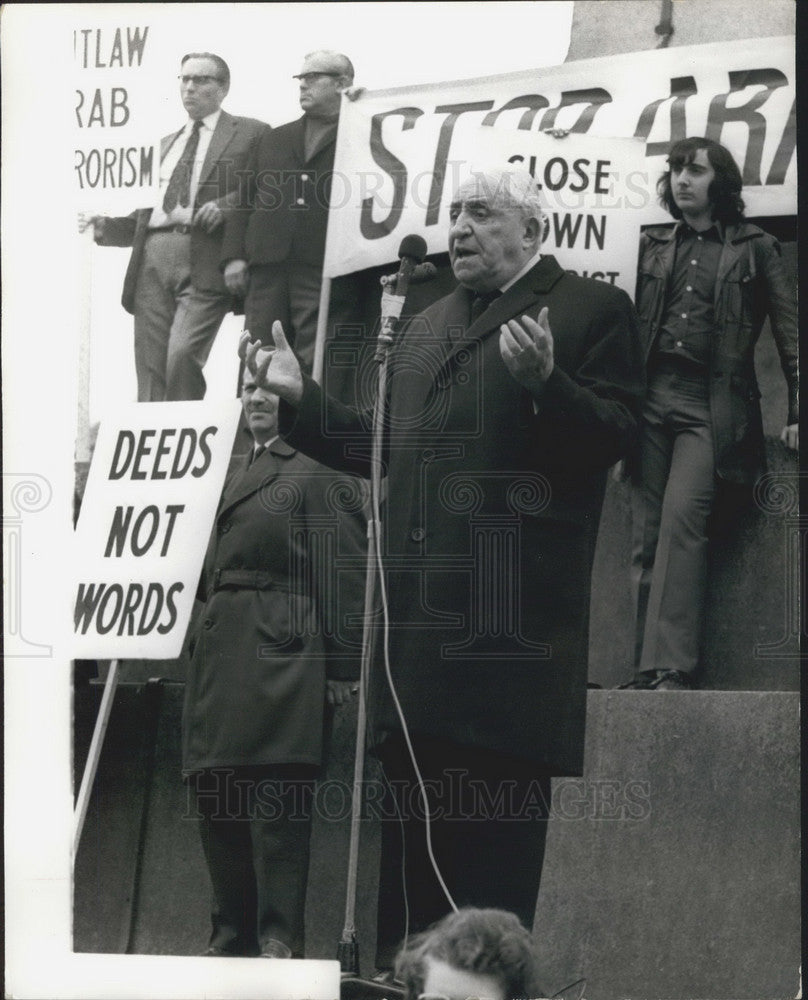 1972 Lord Janner rally in Trafalgar Square - Historic Images