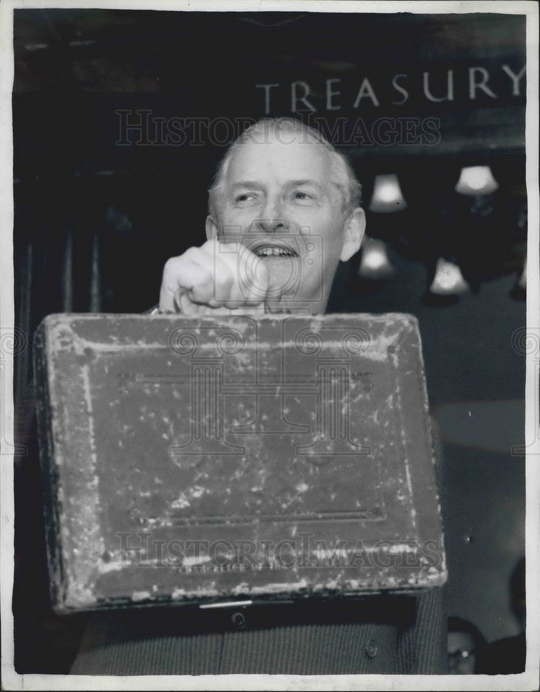 1961, Mr. Selwyn Lloyd ,Chancellor of the Exchequer - KSB00457 - Historic Images