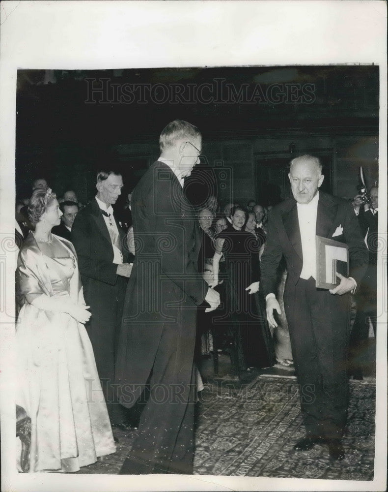 1955 Press Photo King Gustav,Princess Sibyla &amp; Prince Present Nobel Prize - Historic Images