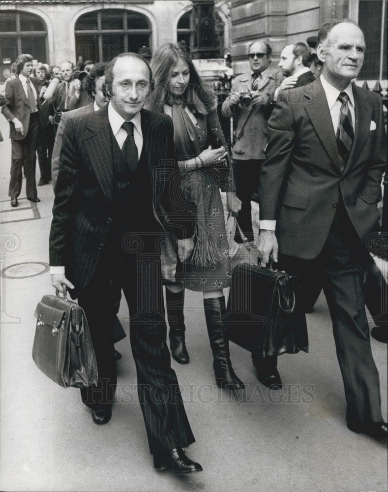 1975 Press Photo Mr. John Stonehouse,&  Solicitor, Mr. Jim Patterson - Historic Images