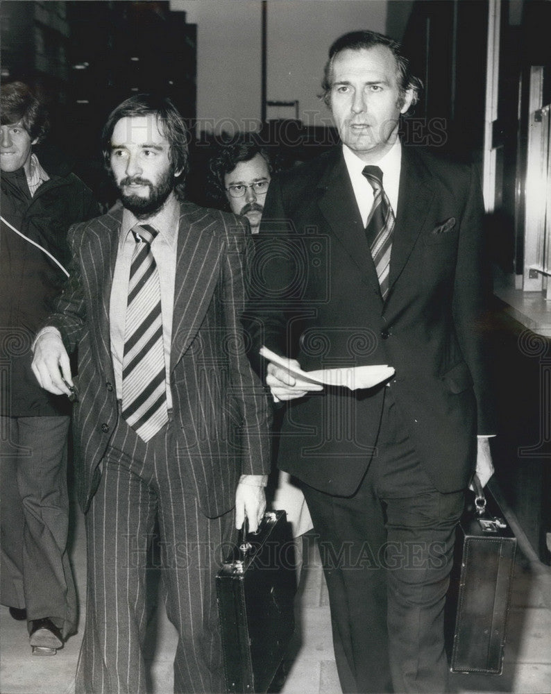 1975, John Stonehouse & his lawyer - KSB00559 - Historic Images