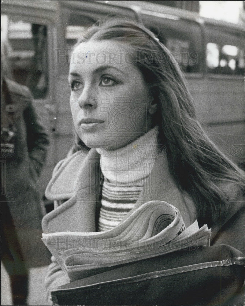 1976 Mrs. Shelia Buckley, former secretary of John Stonehouse - Historic Images