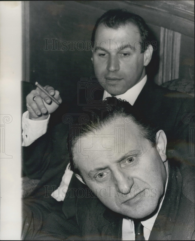 1966 Mr. Josef Szajnfeld & Mr. Manfred Munster At Press Conference-Historic Images