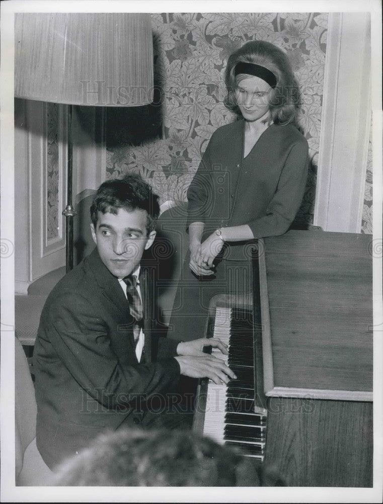 1963 Musician Vladimir Ashkenazy Recital With Wife Dody Liverpool - Historic Images