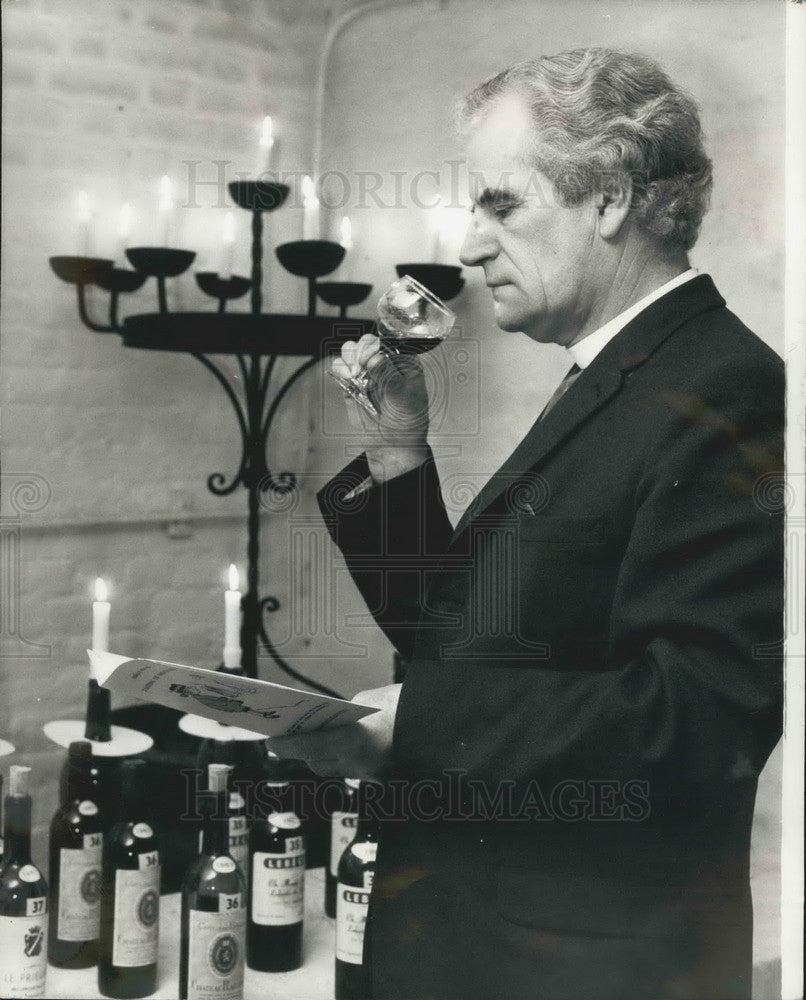 1972 Press Photo Dr. Mervyn Stockwood, Samples One Of The Fine Wines At Lebegue-Historic Images