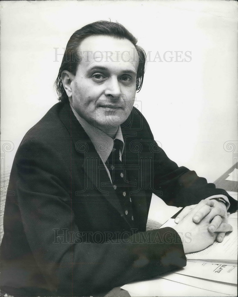 1974, Rowland Moyle,Parliamentary Secretary Ministry of Agriculture - Historic Images