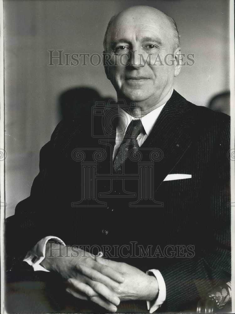 1976 Press Photo Mediator &amp; Lawyer Jean-Francois Mottin - KSB02353-Historic Images