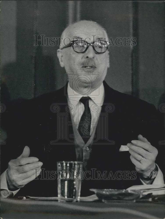 1969 Press Photo General Koenig, Press Conference, Hotel Lutetia, Paris- Historic Images