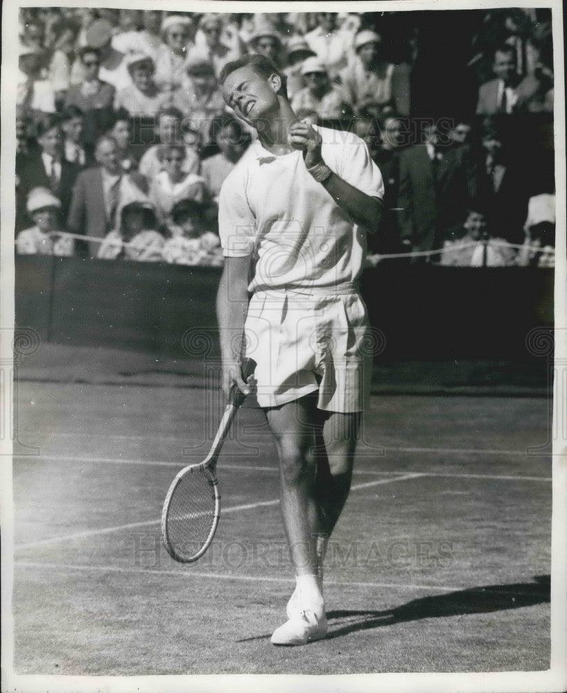 1957 Press Photo R.K. Wilson Wimbledon Tennis championships match - KSB03505-Historic Images