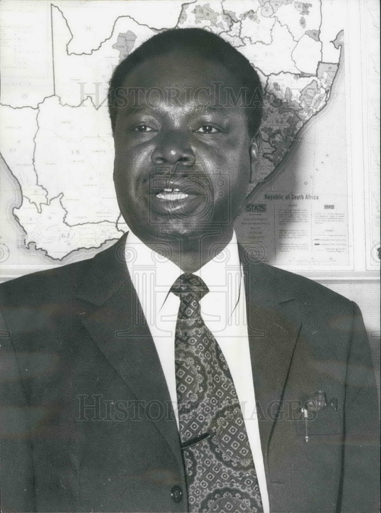 1974 Professor H.W.E. Ntsanwisi Chief Minister Gazankulu Homeland - Historic Images