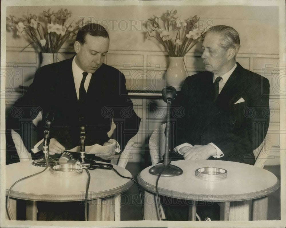 1959, Prime Minister Harold Macmillan French Premier M. Debre - Historic Images