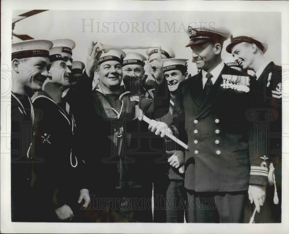 1957 Press Photo Lt.-Commander D.T.J. Stanley - KSB03987 - Historic Images