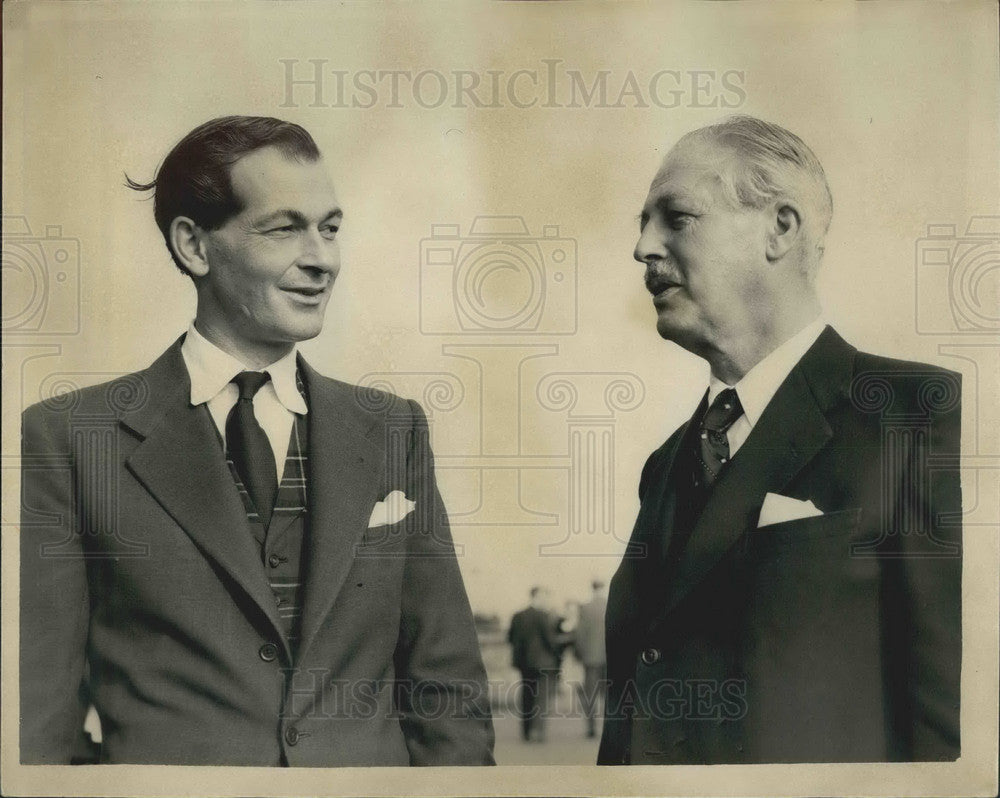 1956 Press Photo Mr. Macmillan Speaks At The Conservative Party Conference-Historic Images