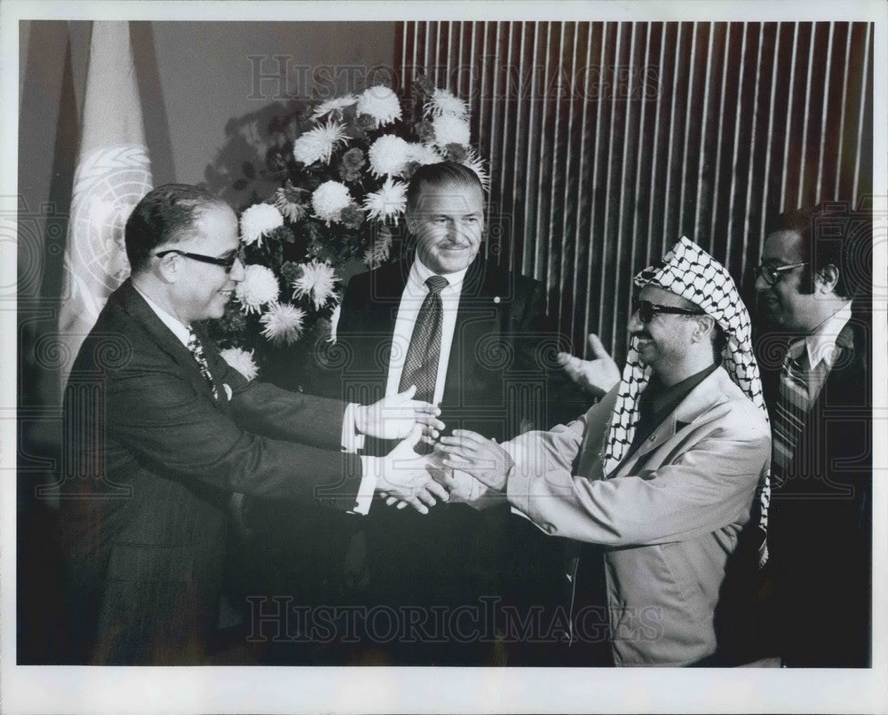 1974, Dr. Ahmed Eamat Abdel Heguid Of Egypt Greets Yasir Arafat - Historic Images