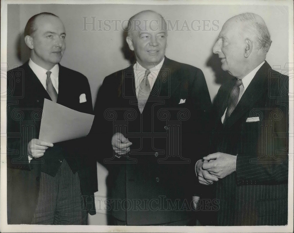 1954 Press Photo Thorneycroft, Stassen And The Marquess Of Reading - KSB04595 - Historic Images