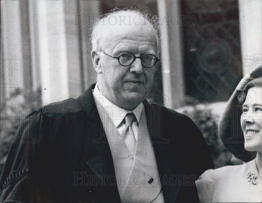 1950 Novelists Dr. Charles P. Snow & Pamela Hansford Johnson Wed - Historic Images