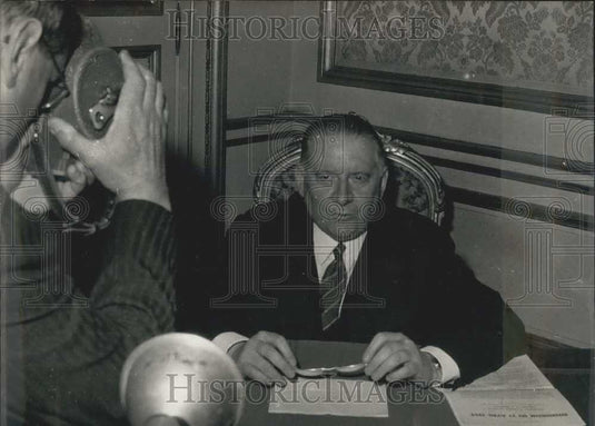 1969 Press Photo Senator Alain Poher Responds to the Press - KSB05033-Historic Images