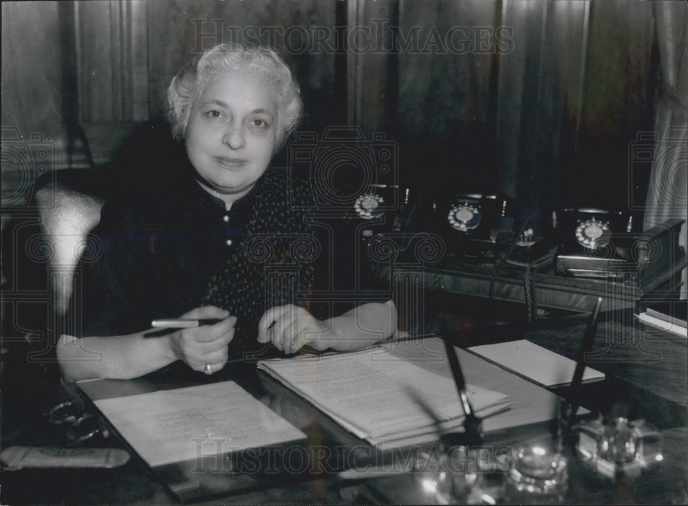 1956 India's High Commissioner,Mrs. Vijaya Laksh~i Pandit - Historic Images