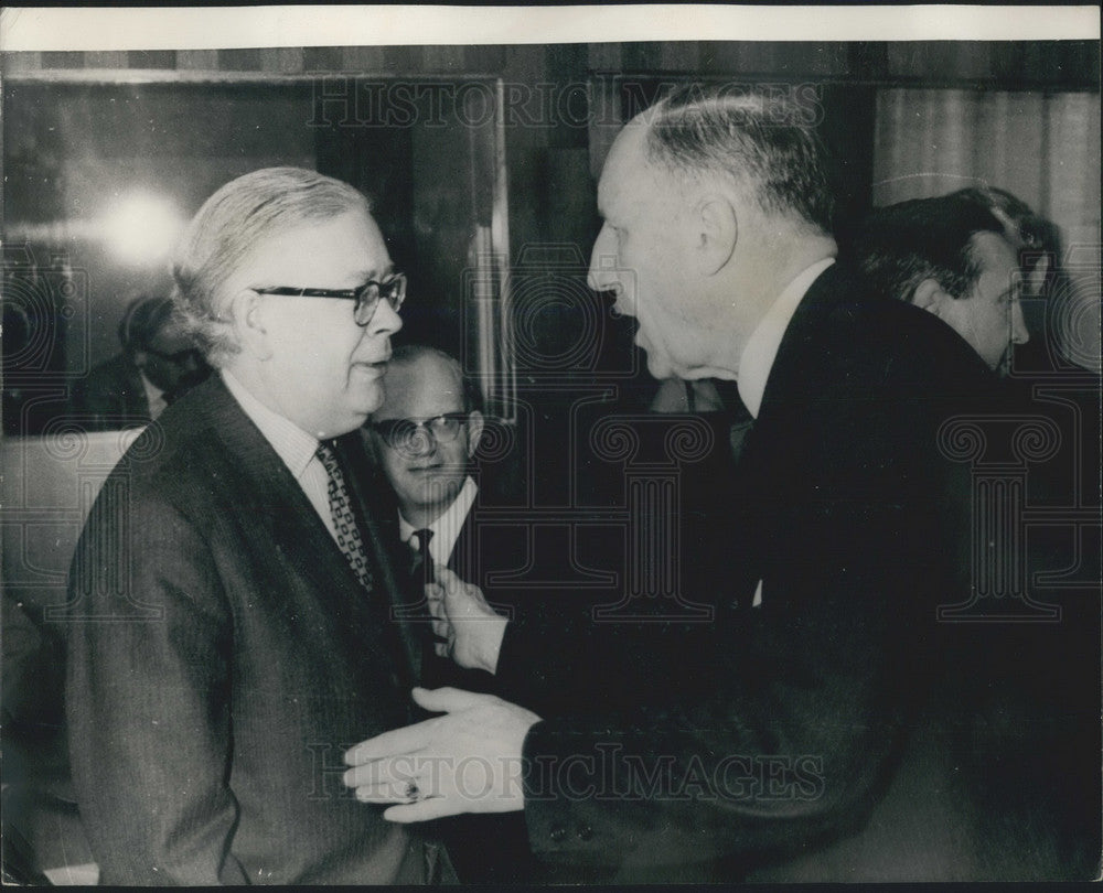 1971 Press Photo Mr. Geoffrey Rippon &amp; Dr Luns Dutch Foreign Minister-Historic Images