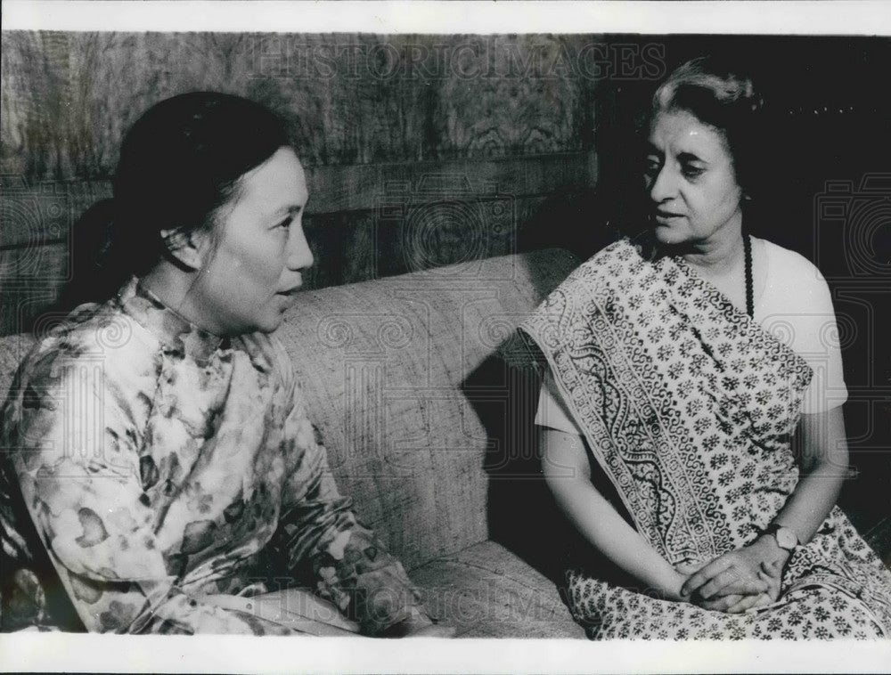 1976 Press Photo Madame Nguyen Thi Binh & India's Prime Min Mrs. Indira Gandhi-Historic Images