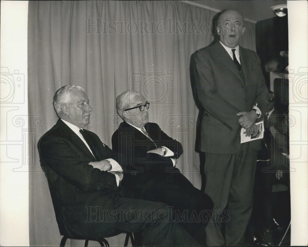 1969, Lord Thornycroft,Sidney Allchurch &amp; Lord Hill - KSB05635 - Historic Images