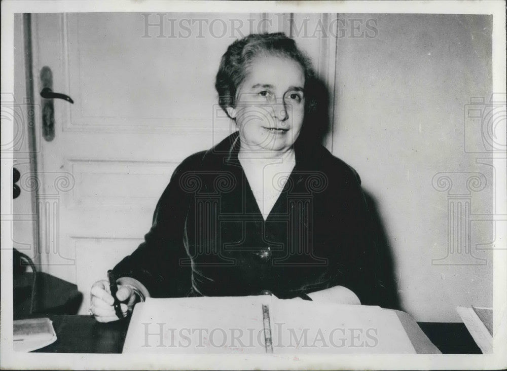 1953 Press Photo Greek Politician Eleni Skouras - KSB05749 - Historic Images