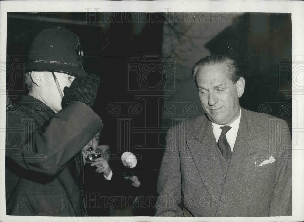 1957 Press Photo Lennox Boyd, Colonial Secretary - Historic Images