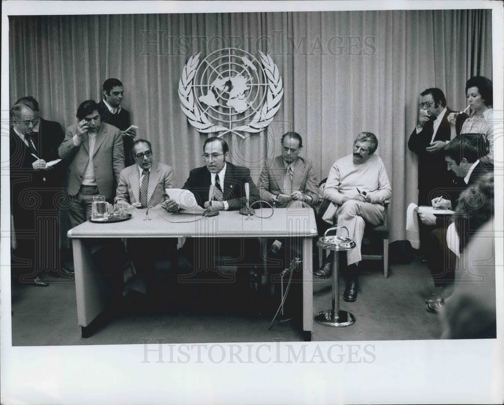 1974 Press Photo Mahmond Ahmed Amr, Nabeel Shaath, Shafiq al Hout, Abdul Salih - Historic Images