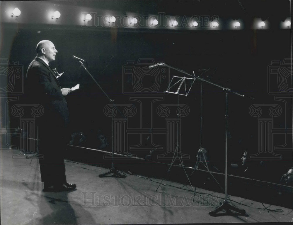 Pugetta speaks peace "wake"  - Historic Images