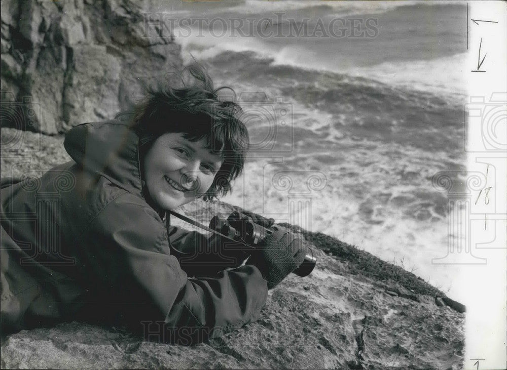 1963 Press Photo Carolyn Pratt ,Warden at Island. Bird Sanctuary: - KSB06585-Historic Images