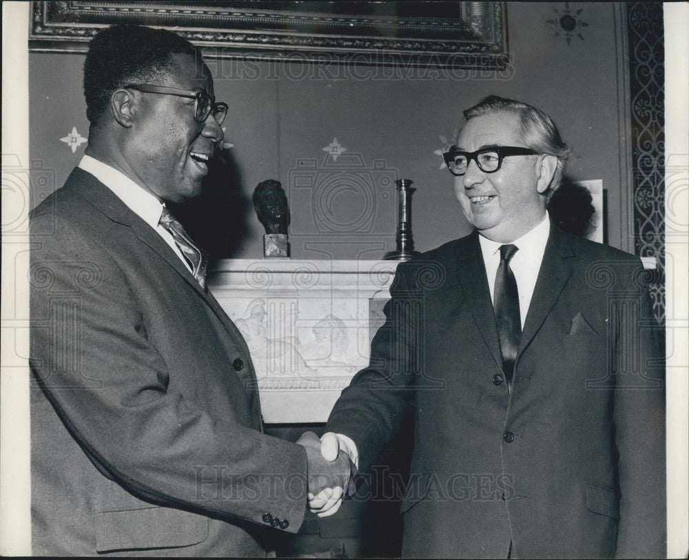 1967 Press Photo Foreign Secretary George Brown Ghana Chairman General Ankrah - Historic Images