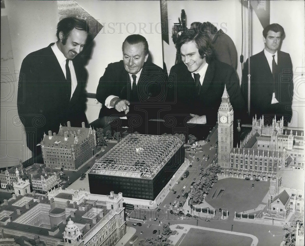 1972 Press Photo Model of new Parliamentary building - KSB06805 - Historic Images