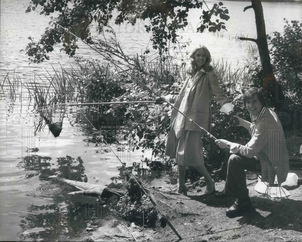 1974 Shooting Begins On The New Film "Alfie Darling" - Historic Images