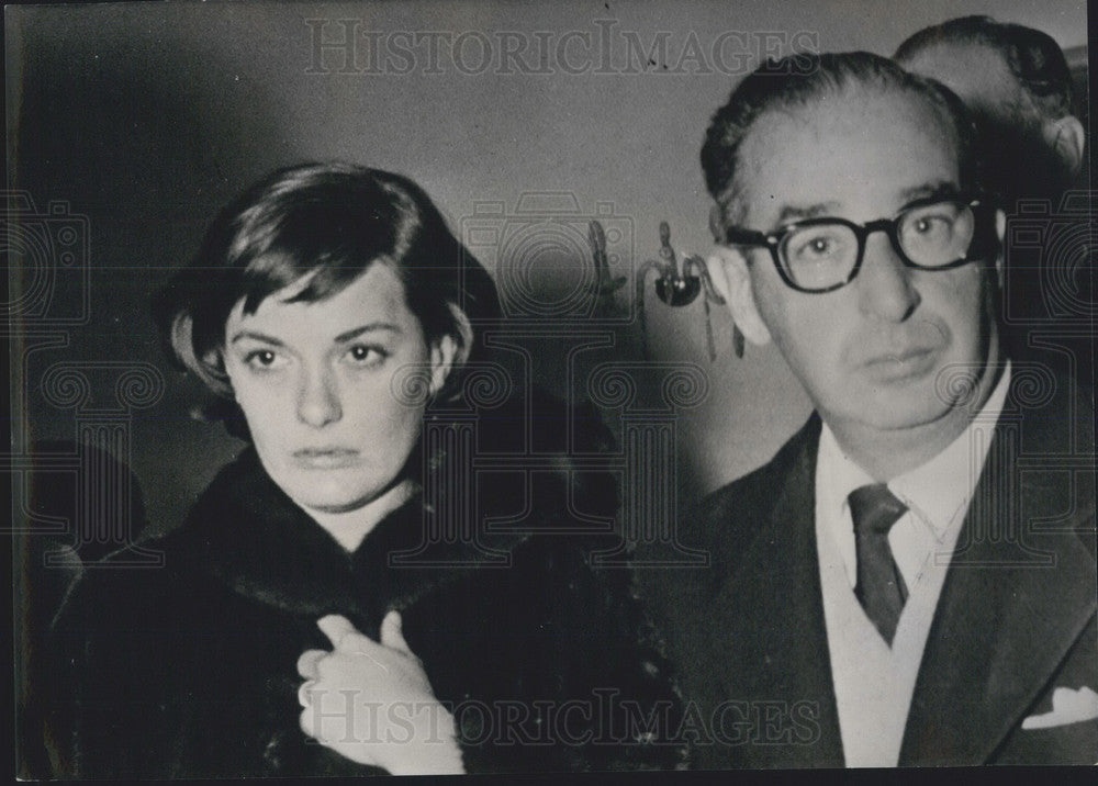 1958 Mrs. Tyrone Power With Ted Richmond, The Film Producer - Historic Images