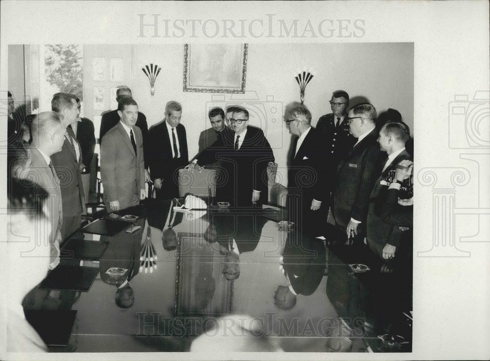 1969 Jordanian Premier Mr Abdul Monen Rifal  &amp; American delegation - Historic Images