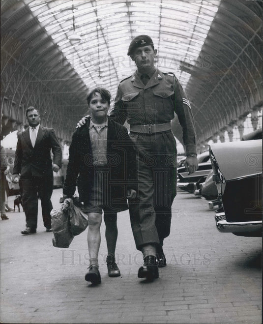 1960, Colin Nash, the Army's youngest ever recruit only 11 - Historic Images