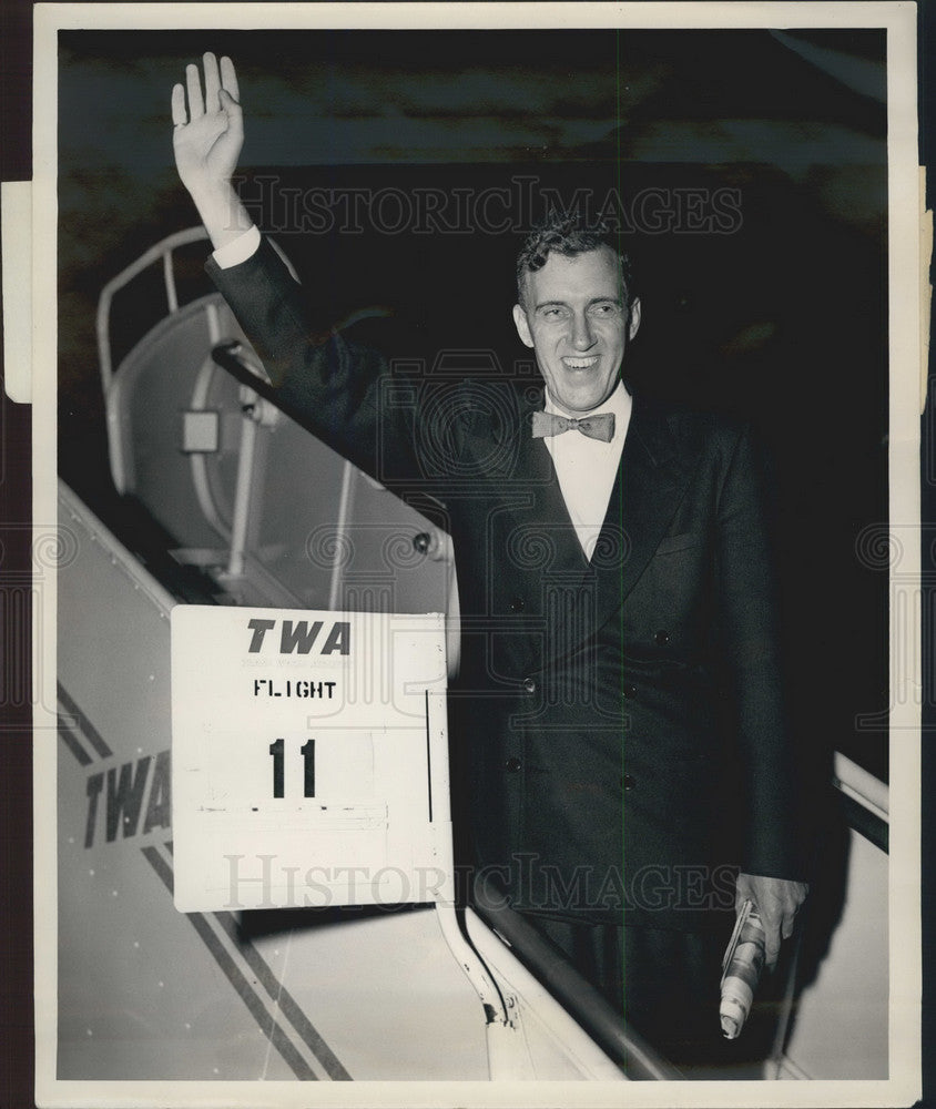 1953, governor elect S. Muskie Of Maine Boards Plane - KSB07383 - Historic Images