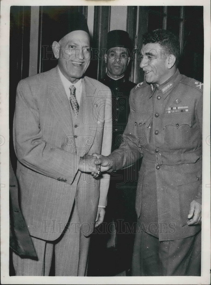 1952 Ex-Premier Mustafa Naha Visiting Prime Minister General Neguib - Historic Images